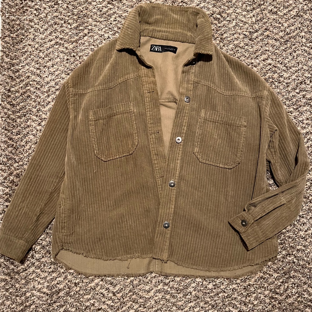 ZARA BUTTON UP